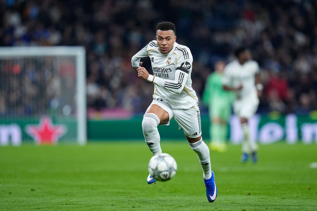 Kylian Mbappe of Real Madrid CF runs with the ball during UEFA Champions League 2025/26 League Phase MD7 football match played between Real Madrid and AS Monaco at Bernabeu stadium on January 20, 2026, in Madrid, Spain. AFP7 20/01/2026 ONLY FOR USE IN SPAIN. Dennis Agyeman / AFP7 / Europa Press;2026;SOCCER;SPAIN;SPORT;ZSOCCER;ZSPORT;Real Madrid v AS Monaco - UEFA Champions League 2025/26 League Phase MD7;