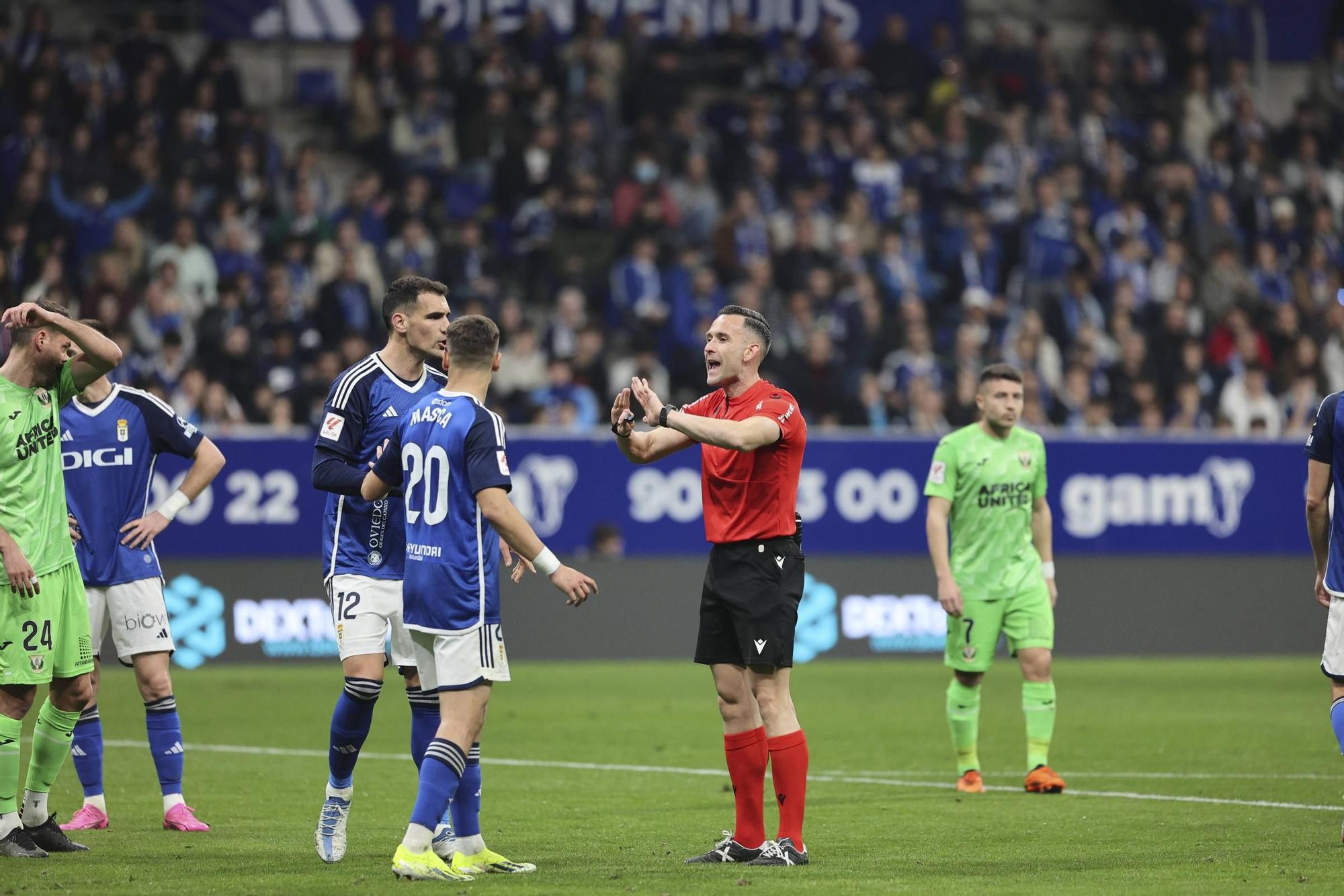 El partido entre el Real Oviedo y el Leganés, en imágenes