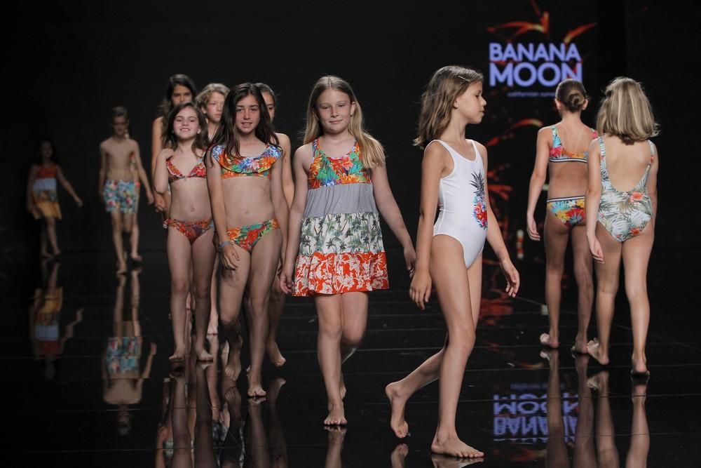 Acercarse Estar satisfecho Ruidoso Gran Canaria Swimwear Fashion Week 2018 | Desfile Banana Moon Kids - La  Provincia