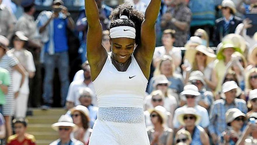 Serena Williams regna de nou a Wimbledon i aparta Muguruza del seu somni