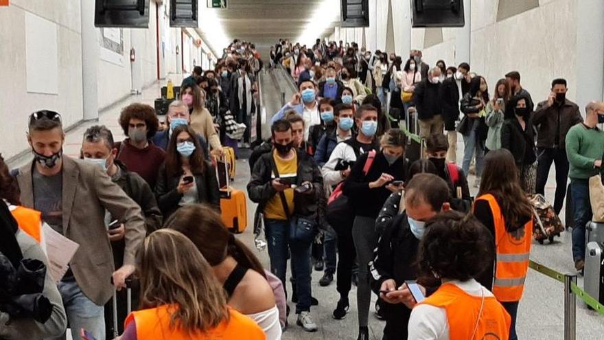 Wieder lange Schlangen bei Kontrollen am Flughafen Mallorca