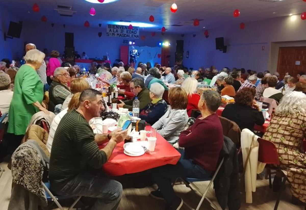 La asociación Santa María Magdalena celebró San Valentín.