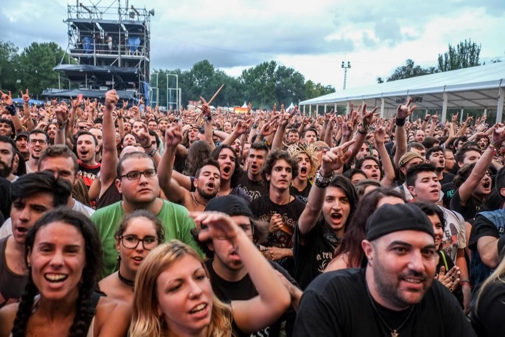 Mojinos Escozíos arrasan en «Leyendas del rock»