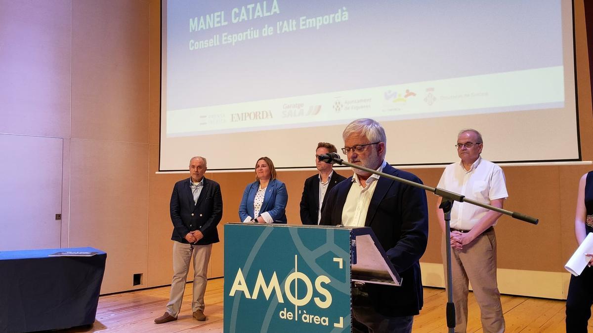 Manel Català, en representació del Consell Esportiu de l&#039;Alt Empordà, als premis Amos de l&#039;Àrea 2022