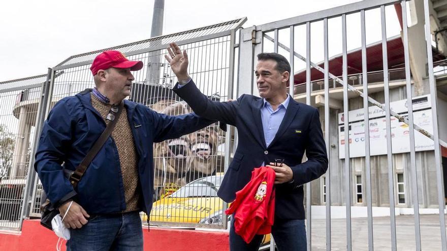 La despedida de la afición del Real Mallorca a Luis García Plaza: &quot;Esta siempre será tu casa&quot;