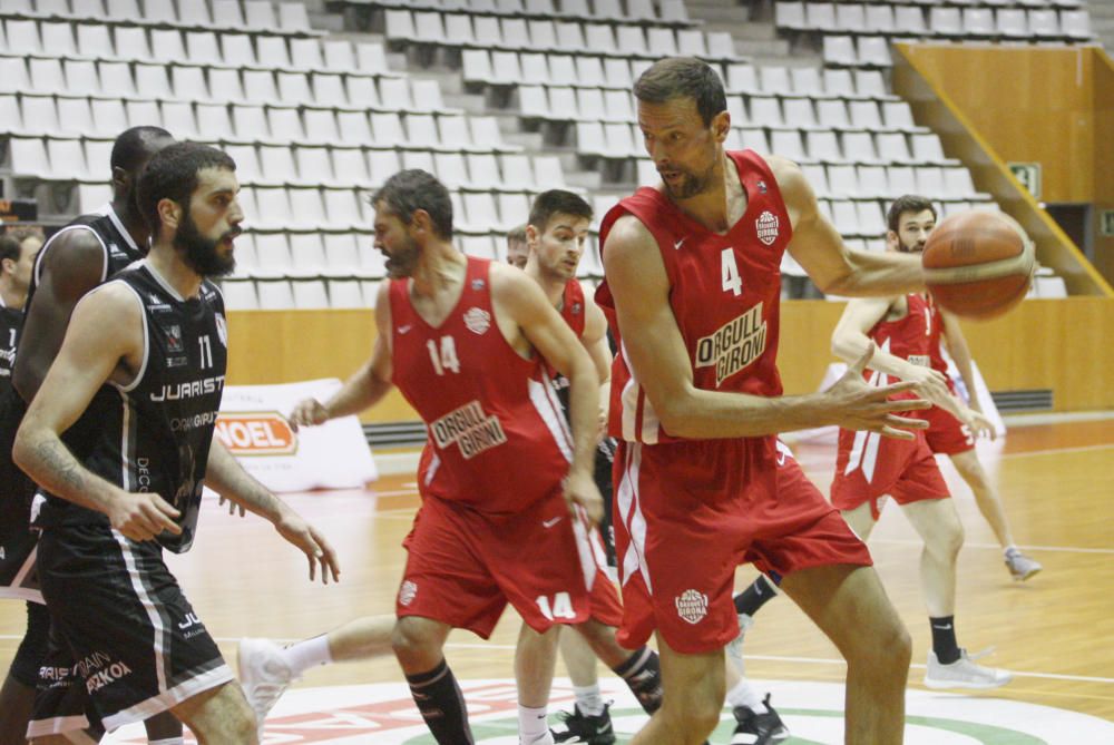 Les imatges del Bàsquet Girona-Juaristi (69-86)