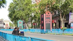 La calle Alcalá, cortada para el evento de celebración de los diez años de Netflix en España