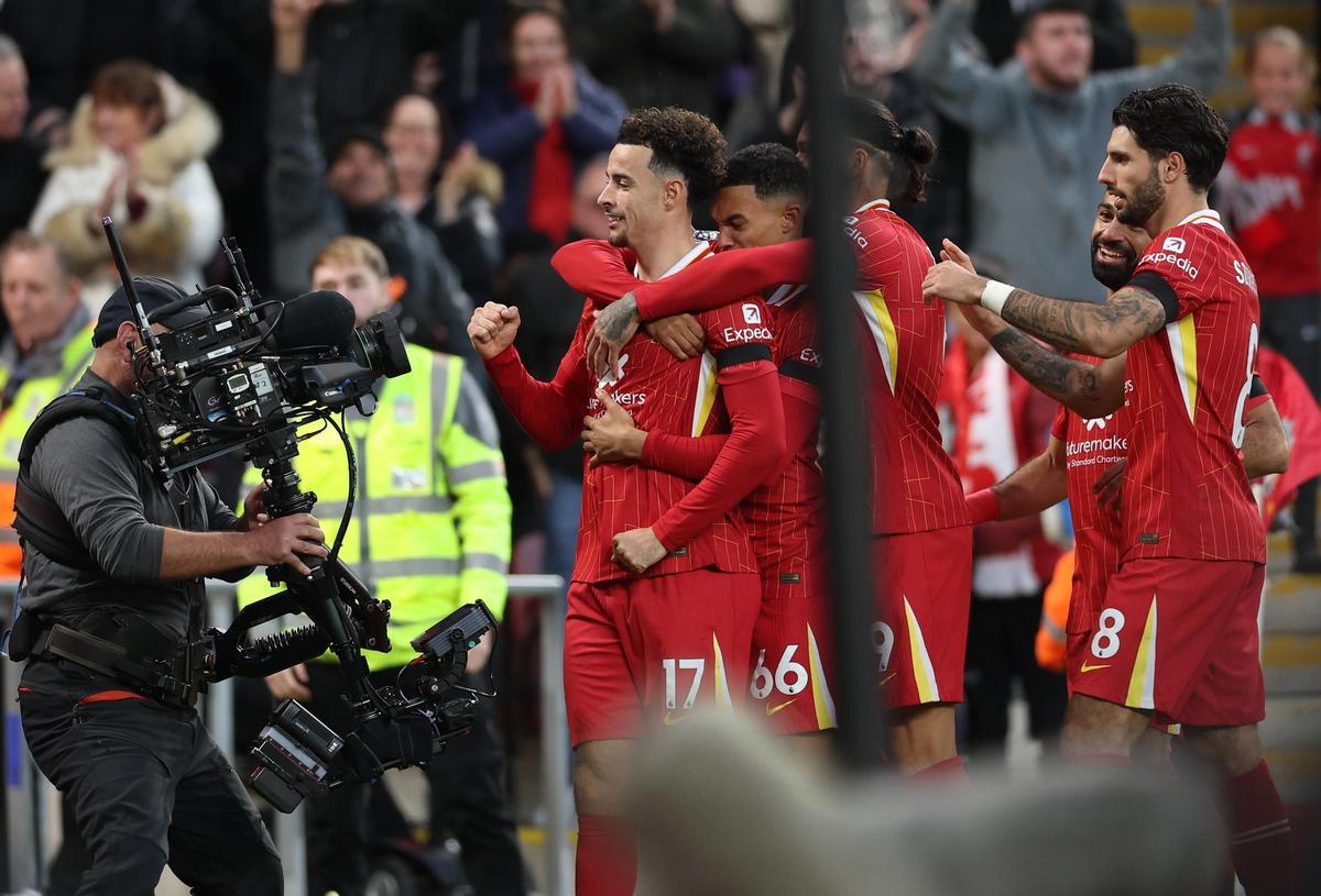 El Liverpool lidera la Premier League