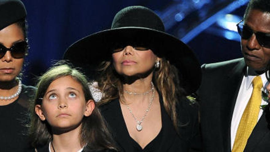 Latoya Jackson: &quot;Sé quién asesinó a Michael&quot;