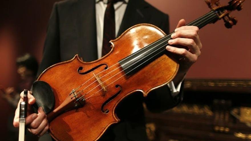 Violín del cuarteto Con Fuoco