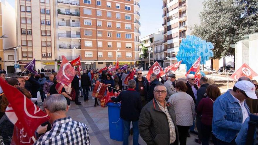 Concentración contra la congelación de las pensiones en Castellón