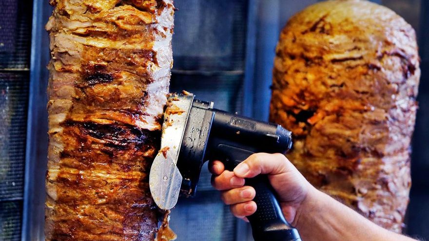 Abre un nuevo restaurante de kebabs caseros en A Coruña con el menú a 12&#039;95 euros: &quot;Ingredientes superfrescos&quot;