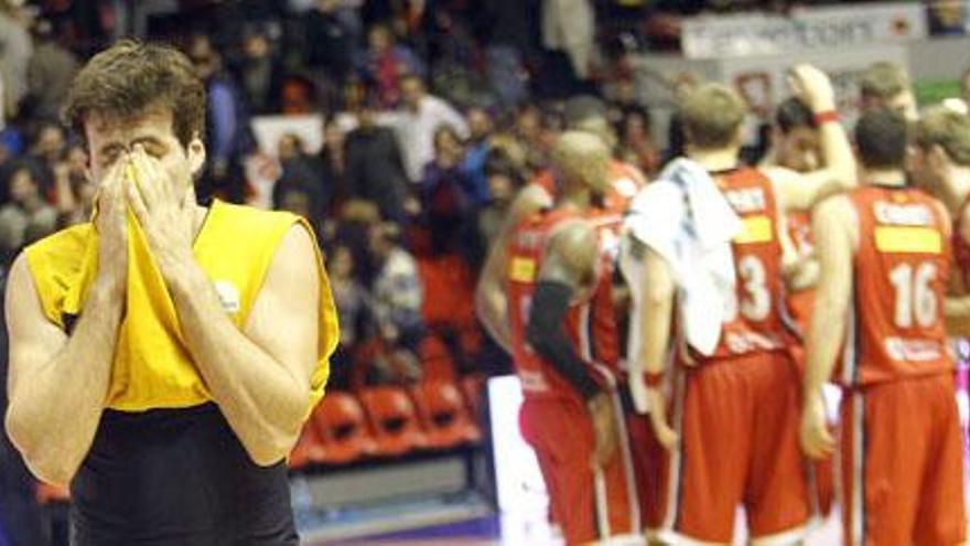 Tomás Bellas se lamenta al finalizar el partido, después de que el Gran Canaria 2014 no supiera aprovechar la última posesión para ganar. i ACB MEDIA