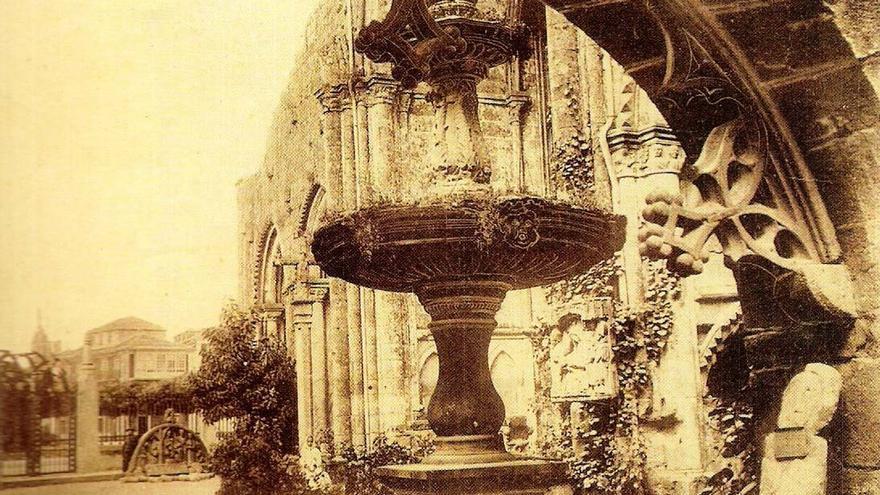 La fuente de A Ferrería en las Ruinas de Santo Domingo a comienzos del siglo XX.