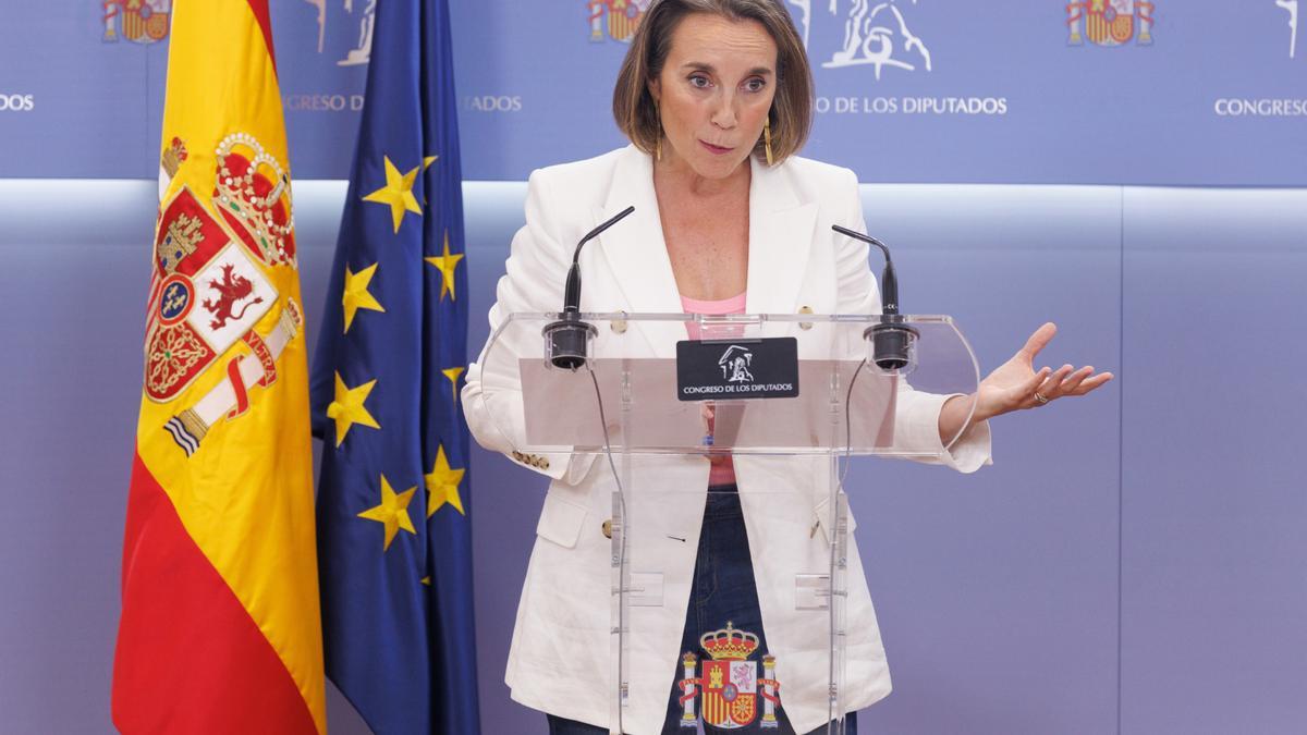 Gamarra: “¿Qué hacen Bolaños y Albares con Puigdemont en Bruselas? Ofrecerle la amnistía”