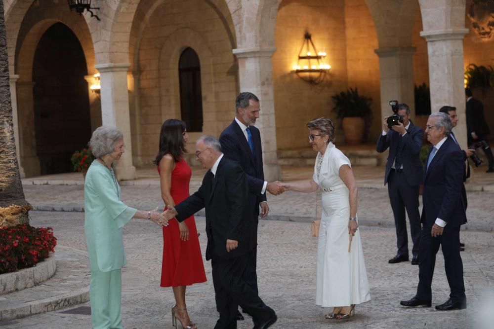 Aires nuevos y juventud  en la recepción de los Reyes