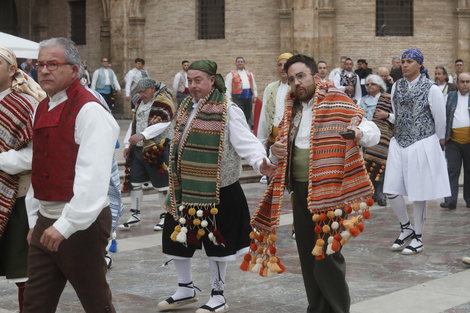 Búscate en el segundo día de ofrenda por la calle de la Paz (entre las 17:00 a las 18:00 horas)