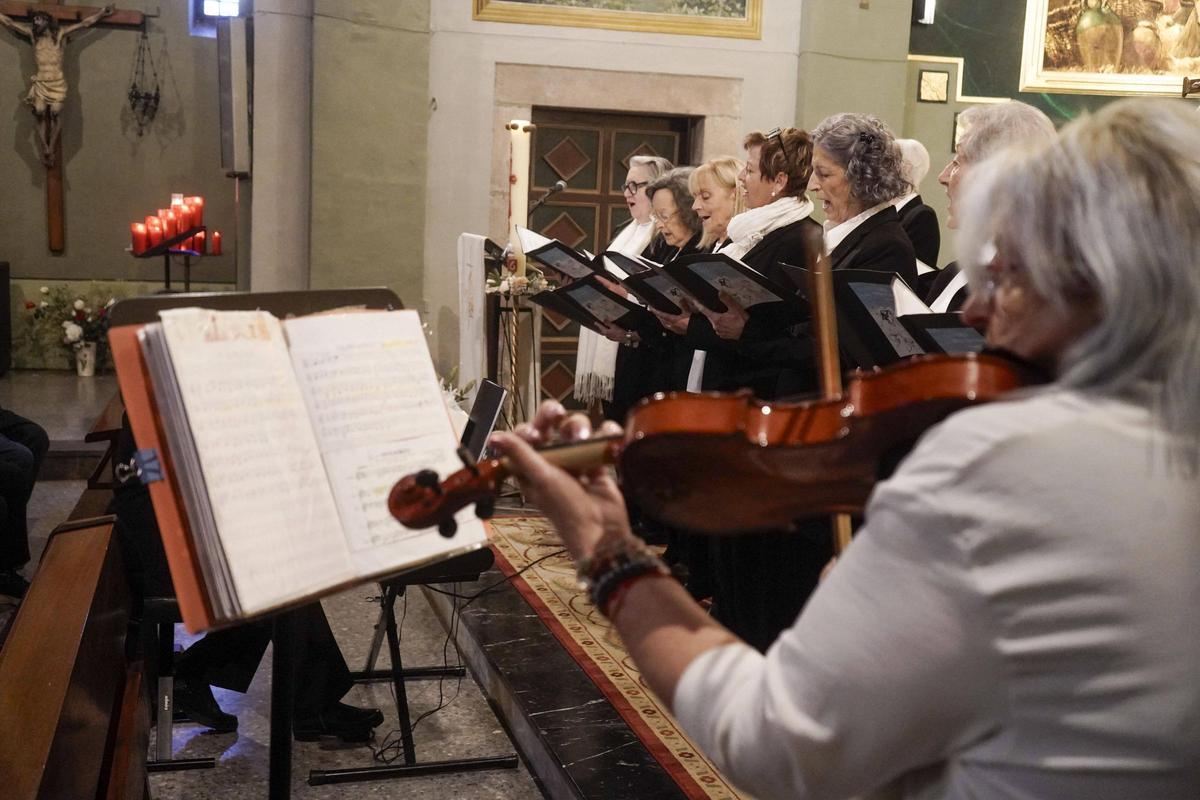 El Santuari de Joncadella viu un concorregut aplec de Dilluns de Pasqua