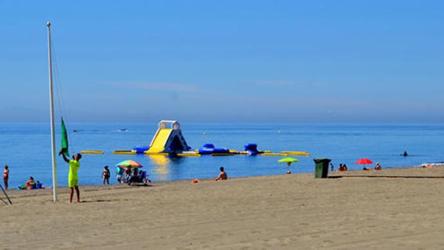 El nuevo parque acuático en la playa esteponera.