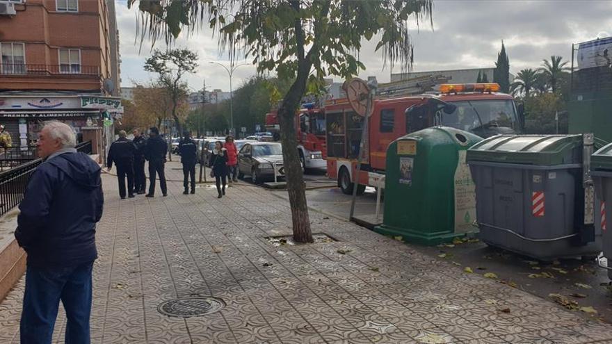 Evacuado un edificio a causa de un fuego en Isabel de Moctezuma