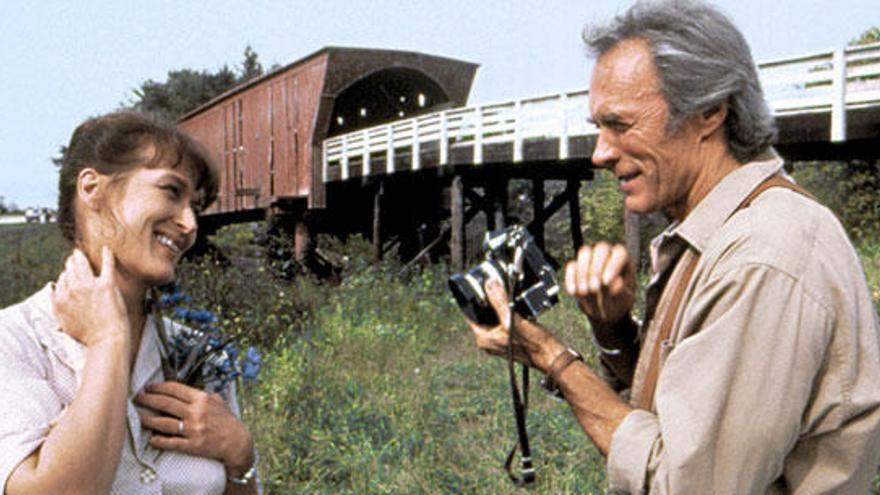 Un fotograma de la película Los puentes de Madison