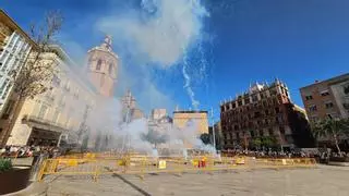 La pirotecnia vuelve a las plazas de València: mascletà el domingo
