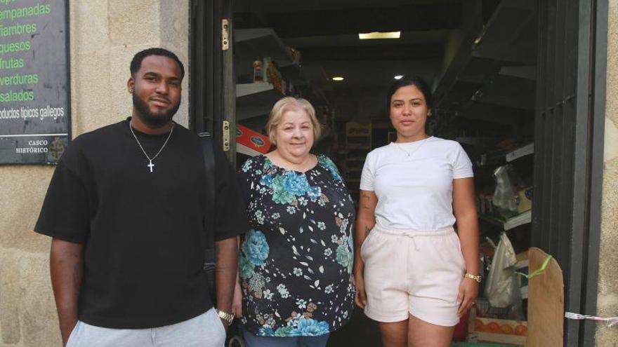 Relevo generacional e internacional para la histórica tienda de barrio de A Barreira, en Ourense