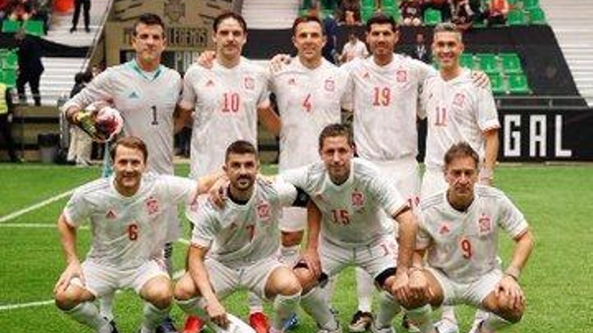 La selección española de fútbol de veteranos.