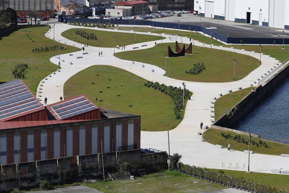 El actual paseo provisional de Naval Azul.  | MARCOS LEÓN