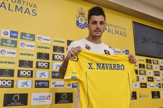 LAS PALMAS DE GRAN CANARIA A 19/06/2017. Presentación de Ximo Navarro jugador defensa, nuevo fichaje de la UD Las Palmas  para la temporada 2017/18 FOTO: J.PÉREZ CURBELO