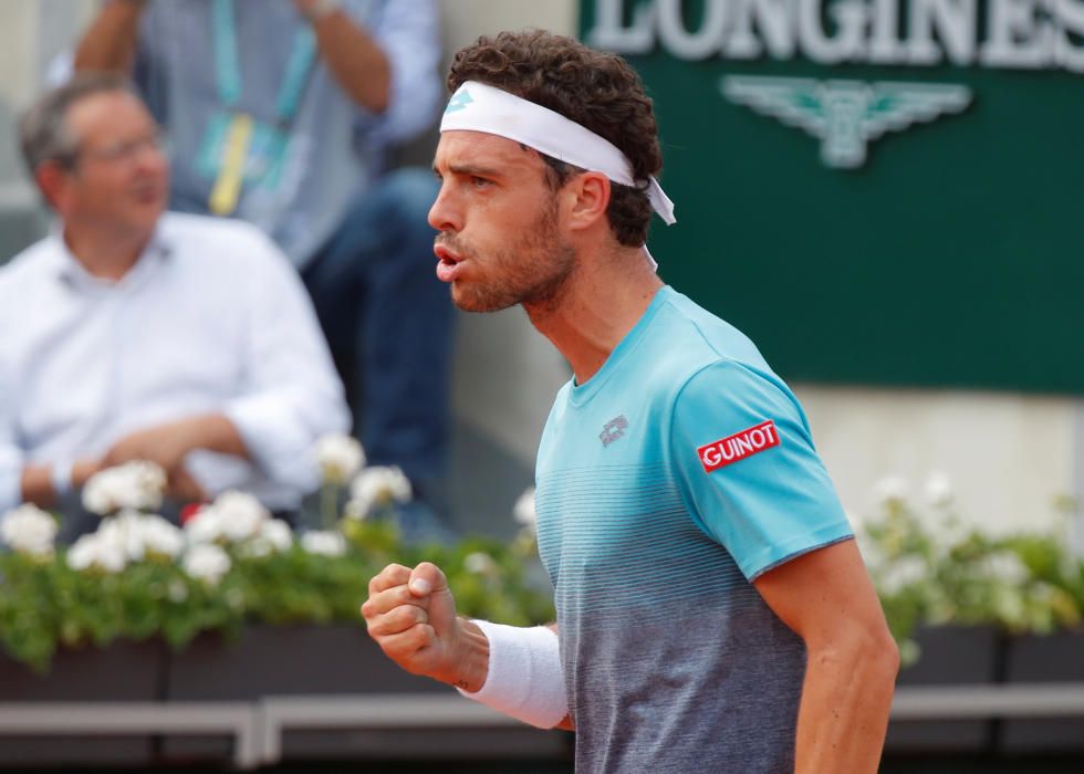 Partido entre Cecchinato y Djokovic en París