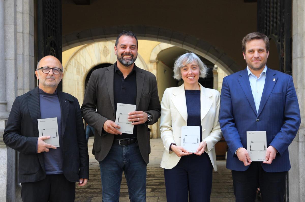 Xavier Fina, Quim Ayats, Ingrid Guardiola i Jordi Camps, amb l'assaig "Marge de maniobra".