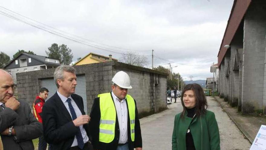 Visita de Alfonso Rueda a Lobios. // J. Regal