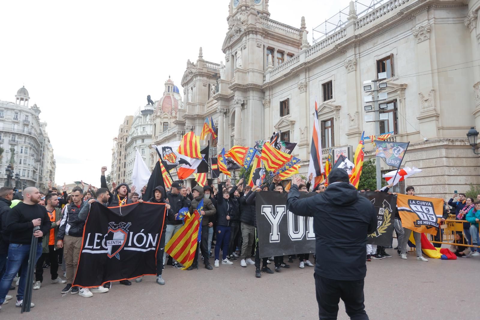 Galería: El valencianismo vuelve a manifestarse para la marcha de Lim