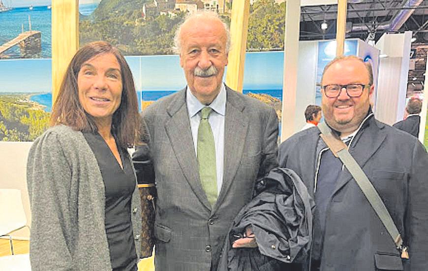 Pilar Carbonell, Vicente del Bosque y Tommy Ferragut.