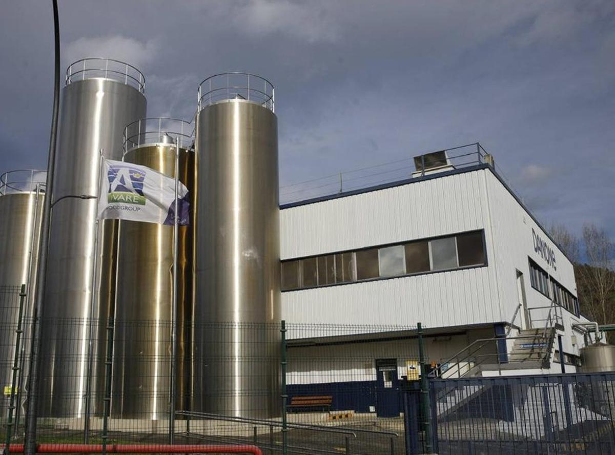 Obras del horno eléctrico de la acería de Gijón. | ÁNGEL GONZÁLEZ