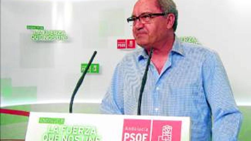 El PSOE-A dice que &quot;no se puede negar el liderazgo de Díaz&quot;