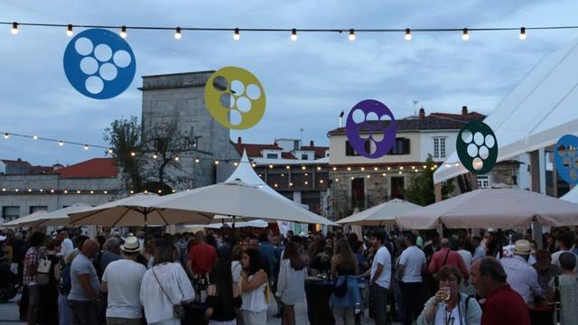Feira do viño do Rosal nunha edición anterior.   | // EURORREXIÓN