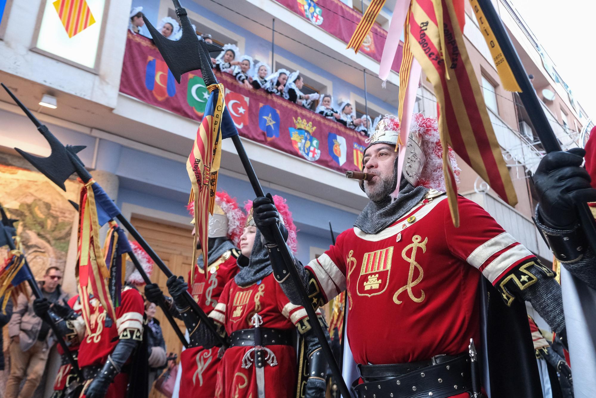 Así ha sido La Entrada en la vuelta de las fiestas de Moros y Cristianos de Sax