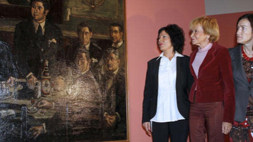 María Teresa Fernández de la Vega, la ministra de Cultura, Ángeles Gonzáñez Sinde  y Lucía Izquierdo, nuera de Miguel Hernández