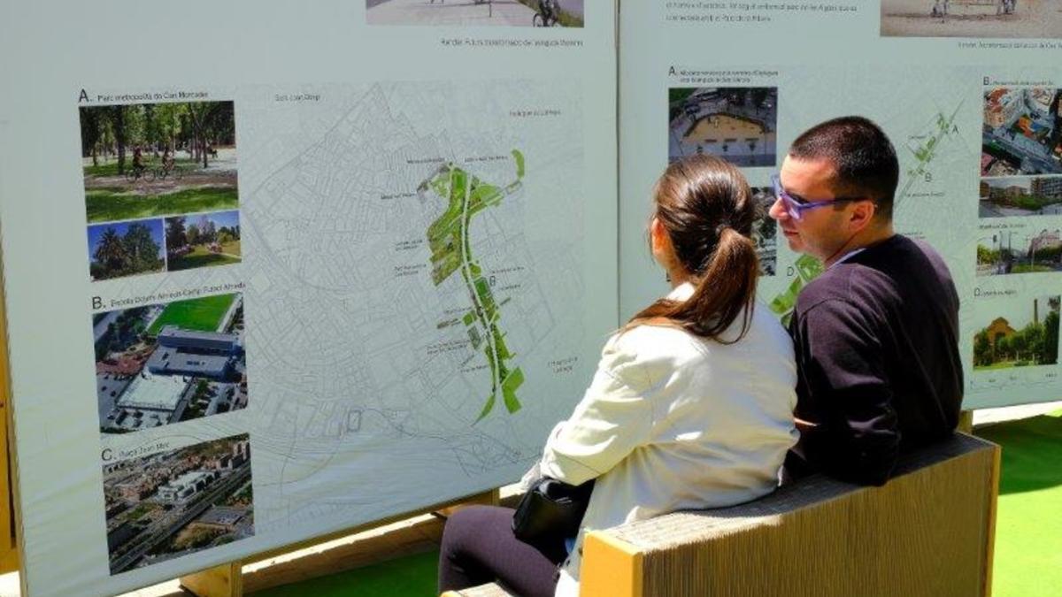 Los cornellanenses han podido saber más sobre el proyecto de remodelación de Cornellà centro en diferentes puntos de información