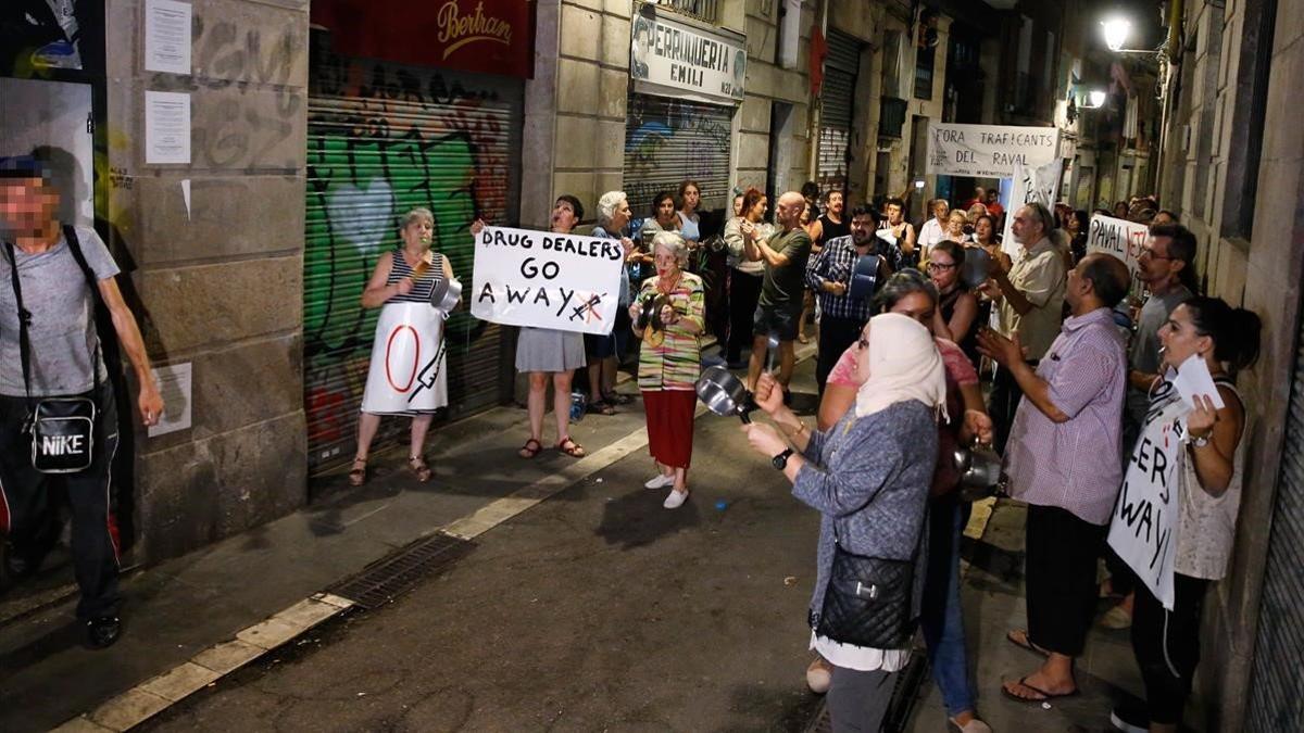 zentauroepp39864981 barcelona 30 08 2017 cacerolada manifestacion de todos los v181116200540