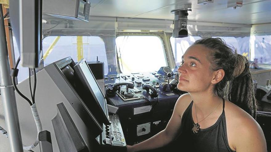 La fiscalía italiana investiga a la capitana del ‘Sea Watch 3’