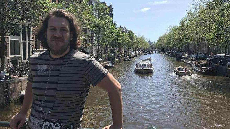 David Marcos, nunha viaxe a Amsterdam, reconoce que en Praga síntese moi a gusto. // FDV