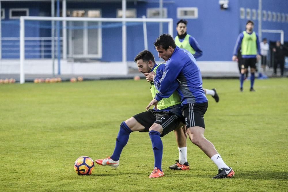 Entrenamiento a puerta abierta del Real Oviedo; día 2 de enero