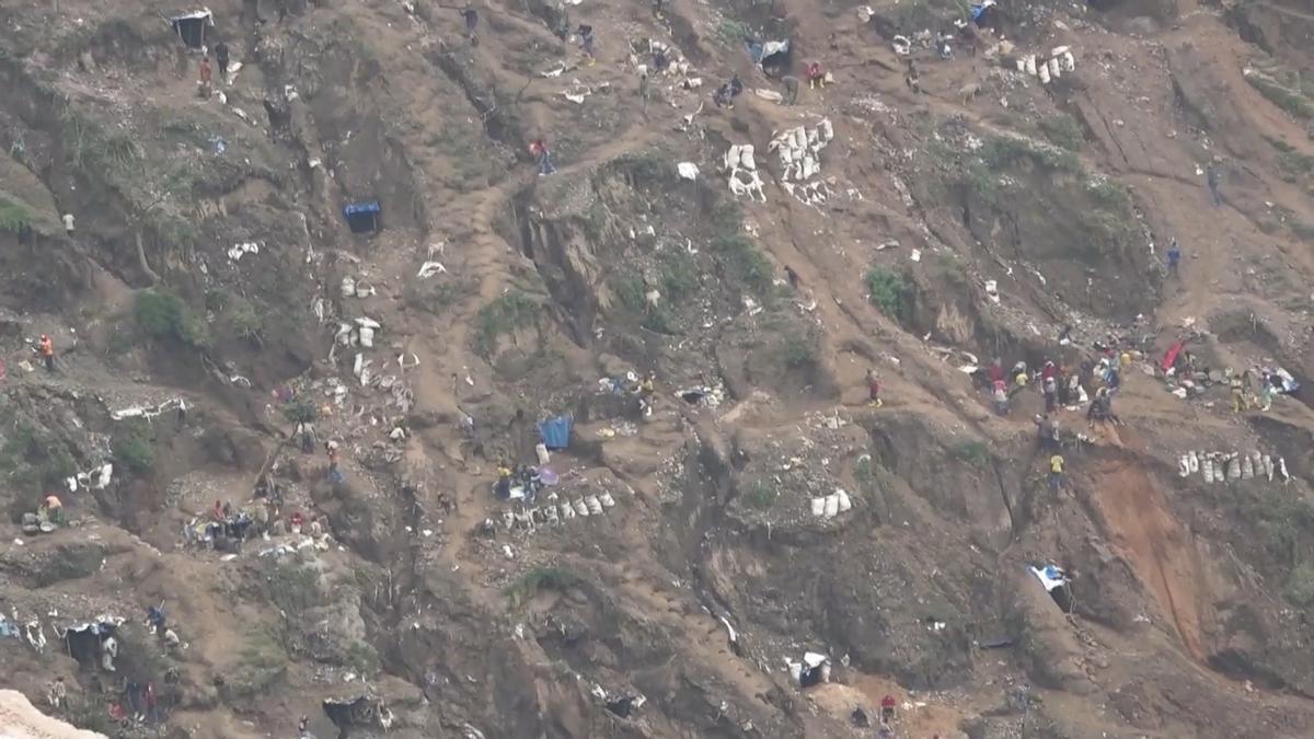 Más de 200 personas mueren en el derrumbe de una mina de coltán en la República Democrática del Congo