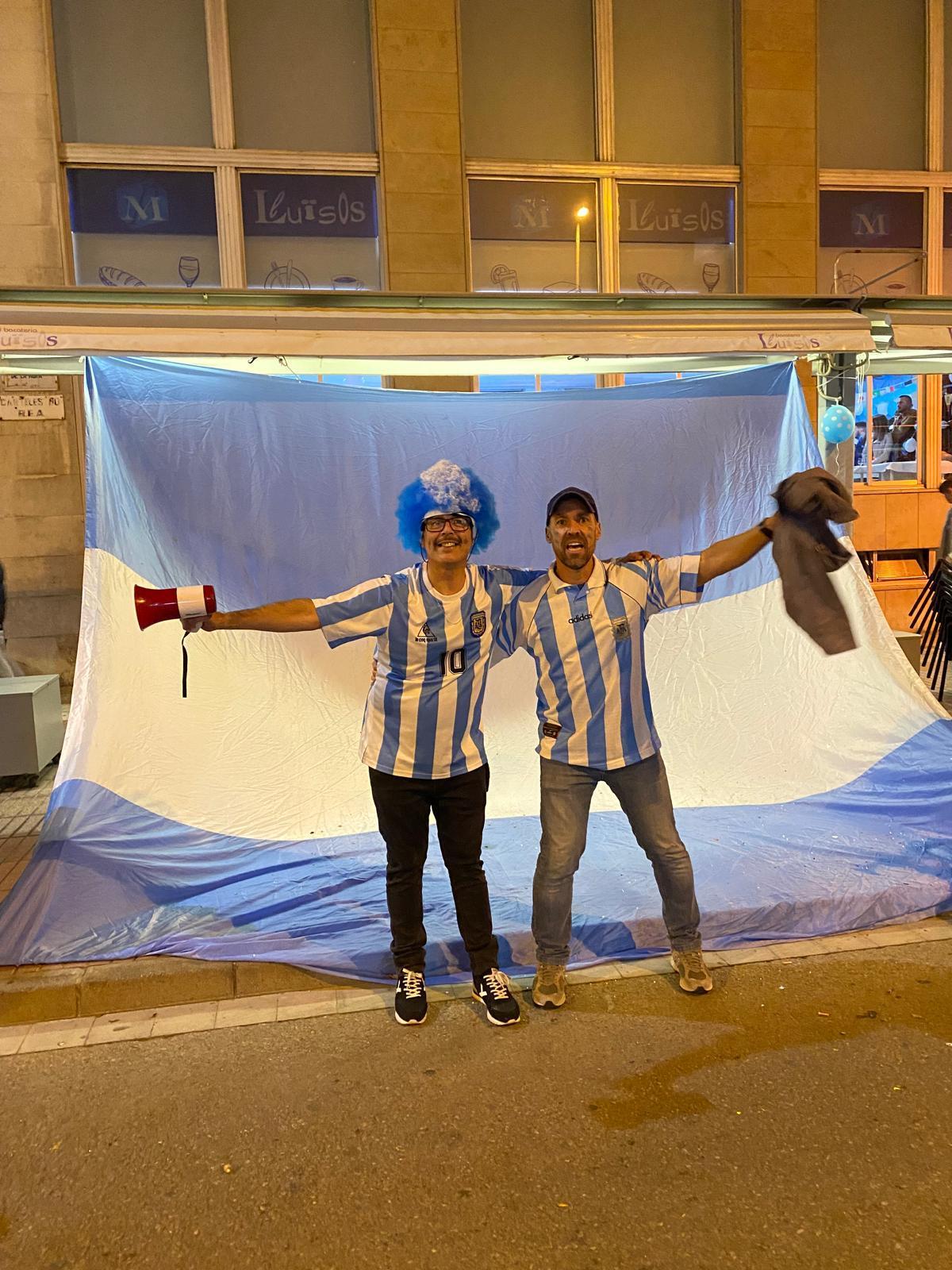 Festejos de los argentinos en Vila-real.
