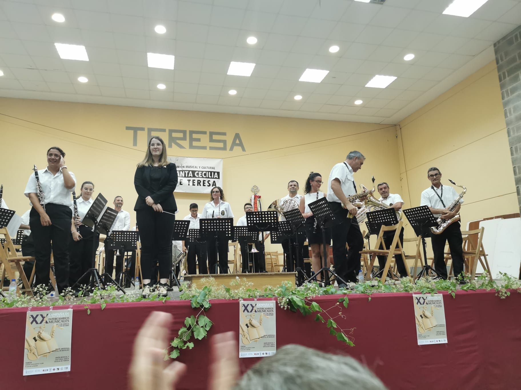 Teresa acoge a la Unión Artística Musical de Navajas