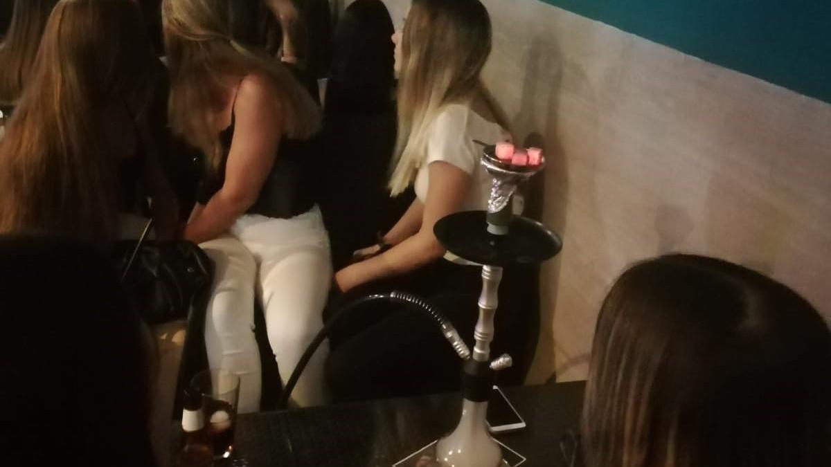 La Policía sorprende gracias a WhatsApp a veinte menores consumiendo alcohol en Córdoba