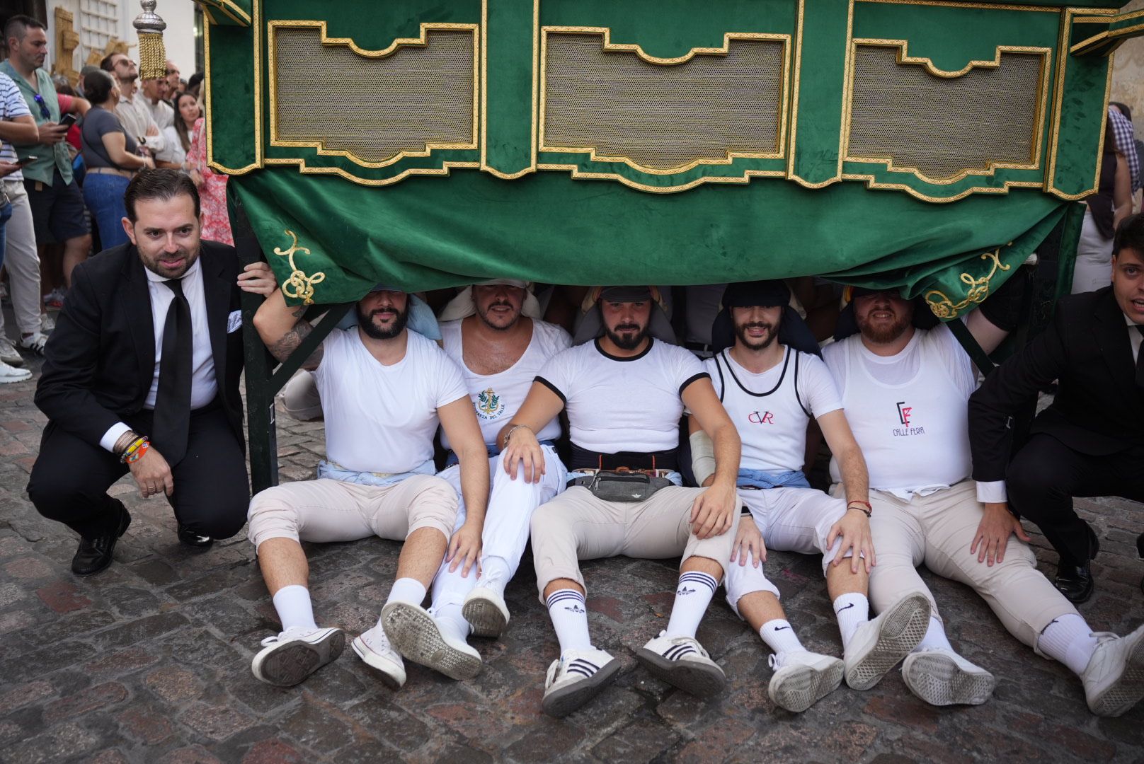El regreso de La Cena a su templo, en imágenes